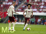 30.08.2026, Fussball Bundesliga 2026/2027, 1.Spieltag, FC Augsburg - FC Schalke 04, in der WWK-Arena Augsburg, v.li: Marius Wolf (FC Augsburg), Han-Noah Massengo (FC Augsburg) 
