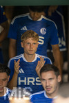 30.08.2026, Fussball Bundesliga 2026/2027, 1.Spieltag, FC Augsburg - FC Schalke 04, in der WWK-Arena Augsburg, Luca Vozar (FC Schalke 04) vor dem Aufwärmen.