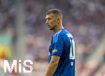 30.08.2026, Fussball Bundesliga 2026/2027, 1.Spieltag, FC Augsburg - FC Schalke 04, in der WWK-Arena Augsburg, Edin Dzeko (Schalke 04)  