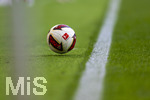 30.08.2026, Fussball Bundesliga 2026/2027, 1.Spieltag, FC Augsburg - FC Schalke 04, in der WWK-Arena Augsburg, Der Ball geht über die Seitenauslinie ins Aus.