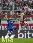 30.08.2026, Fussball Bundesliga 2026/2027, 1.Spieltag, FC Augsburg - FC Schalke 04, in der WWK-Arena Augsburg, li: Adil Aouchiche (FC Schalke 04), re: Fabian Rieder (FC Augsburg) 