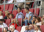 30.08.2026, Fussball Bundesliga 2026/2027, 1.Spieltag, FC Augsburg - FC Schalke 04, in der WWK-Arena Augsburg, Schiedsrichterbeobachter, Coach und Mentor für Bundesligaschiedsrichter Wolfgang Stark (re) sitzt auf der Tribüne.