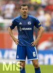 30.08.2026, Fussball Bundesliga 2026/2027, 1.Spieltag, FC Augsburg - FC Schalke 04, in der WWK-Arena Augsburg, Ron Schallenberg (FC Schalke 04) nachdenklich 