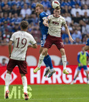 30.08.2026, Fussball Bundesliga 2026/2027, 1.Spieltag, FC Augsburg - FC Schalke 04, in der WWK-Arena Augsburg, v.li: Timo Becker (FC Schalke 04) gegen Anton Kade (FC Augsburg) 