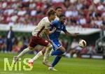 30.08.2026, Fussball Bundesliga 2026/2027, 1.Spieltag, FC Augsburg - FC Schalke 04, in der WWK-Arena Augsburg, v.li: Calvin Brackelmann (FC Augsburg), Moussa Sylla (FC Schalke 04), 