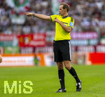30.08.2026, Fussball Bundesliga 2026/2027, 1.Spieltag, FC Augsburg - FC Schalke 04, in der WWK-Arena Augsburg, Schiedsrichter Sascha Stegemann  