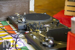 04.09.2026,  Mindelheim im Unterallgäu, ein Discjockey hat seine Plattenspieler aufgebaut.