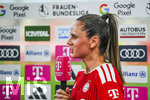 06.09.2026, München, Deutschland. Google Pixel Frauen-Bundesliga: FC Bayern München Frauen gegen SC Freiburg Frauen am FC Bayern Campus. Sarah Zadrazil (FC Bayern Frauen) im Interview