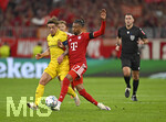 10.09.2026, Fussball UEFA Championsleague 2026/2027: 1.Spieltag,  FC Bayern München - FK Bodo/Glimt, in der Allianz-Arena München, v.l. Patrick Berg (FK Bodo Glimt) gegen Michael Olise (FC Bayern München) 
  

