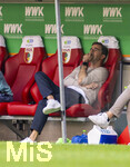 12.09.2026, Fussball Bundesliga 2026/2027, 3.Spieltag, FC Augsburg - Bayer Leverkusen, in der WWK-Arena Augsburg, Trainer Carles Martinez (Bayer Leverkusen) enttäuscht 

