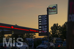 12.09.2026,  Türkheim in Bayern (Unterallgäu), Aktuelle Spritpreisanzeige an einer TOTALENERGIES-Tankstelle an der Autobahn A-96, Der Liter Diesel kostet 2,329 EURO 