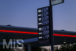 12.09.2026,  Türkheim in Bayern (Unterallgäu), Aktuelle Spritpreisanzeige an einer TOTALENERGIES-Tankstelle an der Autobahn A-96, Der Liter Diesel kostet 2,329 EURO 