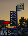 12.09.2026,  Türkheim in Bayern (Unterallgäu), Aktuelle Spritpreisanzeige an einer TOTALENERGIES-Tankstelle an der Autobahn A-96, Der Liter Diesel kostet 2,329 EURO 