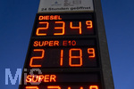 14.09.2026,  Bad Wörishofen in Bayern, Spritpreisanzeige an einer Freien V-Markt-Tankstelle in Bad Wörishofen (Unterallgäu), der Diesel kostet 2,34 Euro. Super-Benzin E10 2,18 Euro pro Liter. Super 2,24 EURO.        
