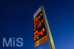 14.09.2026,  Bad Wörishofen in Bayern, Spritpreisanzeige an einer Freien V-Markt-Tankstelle in Bad Wörishofen (Unterallgäu), der Diesel kostet 2,34 Euro. Super-Benzin E10 2,18 Euro pro Liter. Super 2,24 EURO.        