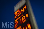 14.09.2026,  Bad Wörishofen in Bayern, Spritpreisanzeige an einer Freien V-Markt-Tankstelle in Bad Wörishofen (Unterallgäu), der Diesel kostet 2,34 Euro. Super-Benzin E10 2,18 Euro pro Liter. Super 2,24 EURO.        