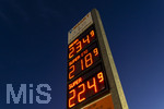 14.09.2026,  Bad Wörishofen in Bayern, Spritpreisanzeige an einer Freien V-Markt-Tankstelle in Bad Wörishofen (Unterallgäu), der Diesel kostet 2,34 Euro. Super-Benzin E10 2,18 Euro pro Liter. Super 2,24 EURO.        