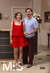 16.09.2026,  ARD-Telenovela STURM DER LIEBE, Fototermin zur 23.Staffel am Film-Set in München, bei Bavaria-Film in Geiselgasteig, in der Studio-Kulisse des fiktiven Hotels Fürstenhof. Die neue Staffel startet am 4.11.2026. v.li: Schauspielerin Pippa Fee Rupperti (Rolle Emilia Jakobi) und Schauspieler Jaime Ferkic (Rolle Massimo Foghetti) an der Rezeption in den Kulissen der Serie.