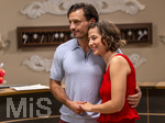 16.09.2026,  ARD-Telenovela STURM DER LIEBE, Fototermin zur 23.Staffel am Film-Set in München, bei Bavaria-Film in Geiselgasteig, in der Studio-Kulisse des fiktiven Hotels Fürstenhof. Die neue Staffel startet am 4.11.2026. v.re. Schauspielerin Pippa Fee Rupperti (Rolle Emilia Jakobi) und Schauspieler Jaime Ferkic (Rolle Massimo Foghetti) an der Rezeption in den Kulissen der Serie. 