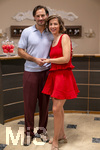 16.09.2026,  ARD-Telenovela STURM DER LIEBE, Fototermin zur 23.Staffel am Film-Set in München, bei Bavaria-Film in Geiselgasteig, in der Studio-Kulisse des fiktiven Hotels Fürstenhof. Die neue Staffel startet am 4.11.2026. v.re. Schauspielerin Pippa Fee Rupperti (Rolle Emilia Jakobi) und Schauspieler Jaime Ferkic (Rolle Massimo Foghetti) an der Rezeption in den Kulissen der Serie. 