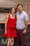 16.09.2026,  ARD-Telenovela STURM DER LIEBE, Fototermin zur 23.Staffel am Film-Set in München, bei Bavaria-Film in Geiselgasteig, in der Studio-Kulisse des fiktiven Hotels Fürstenhof. Die neue Staffel startet am 4.11.2026. v.li. Schauspielerin Pippa Fee Rupperti (Rolle Emilia Jakobi) und Schauspieler Jaime Ferkic (Rolle Massimo Foghetti) an der Rezeption in den Kulissen der Serie.  
