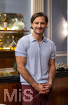16.09.2026,  ARD-Telenovela STURM DER LIEBE, Fototermin zur 23.Staffel am Film-Set in München, bei Bavaria-Film in Geiselgasteig, in der Studio-Kulisse des fiktiven Hotels Fürstenhof. Die neue Staffel startet am 4.11.2026. Schauspieler Jaime Ferkic (Rolle Massimo Foghetti) in den Kulissen der Serie.  