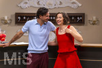 16.09.2026,  ARD-Telenovela STURM DER LIEBE, Fototermin zur 23.Staffel am Film-Set in München, bei Bavaria-Film in Geiselgasteig, in der Studio-Kulisse des fiktiven Hotels Fürstenhof. Die neue Staffel startet am 4.11.2026. v.re. Schauspielerin Pippa Fee Rupperti (Rolle Emilia Jakobi) und Schauspieler Jaime Ferkic (Rolle Massimo Foghetti) an der Rezeption in den Kulissen der Serie.  