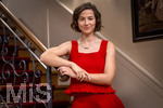 16.09.2026,  ARD-Telenovela STURM DER LIEBE, Fototermin zur 23.Staffel am Film-Set in München, bei Bavaria-Film in Geiselgasteig, in der Studio-Kulisse des fiktiven Hotels Fürstenhof. Die neue Staffel startet am 4.11.2026.  Schauspielerin Pippa Fee Rupperti (Rolle Emilia Jakobi) in den Kulissen der Serie.   