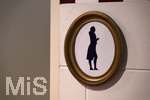16.09.2026,  ARD-Telenovela STURM DER LIEBE, Fototermin zur 23.Staffel am Film-Set in München, bei Bavaria-Film in Geiselgasteig, in der Studio-Kulisse des fiktiven Hotels Fürstenhof.  Herrentoilette