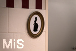 16.09.2026,  ARD-Telenovela STURM DER LIEBE, Fototermin zur 23.Staffel am Film-Set in München, bei Bavaria-Film in Geiselgasteig, in der Studio-Kulisse des fiktiven Hotels Fürstenhof.  Frauentoilette