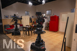 16.09.2026,  ARD-Telenovela STURM DER LIEBE, Fototermin zur 23.Staffel am Film-Set in München, bei Bavaria-Film in Geiselgasteig, in der Studio-Kulisse des fiktiven Hotels Fürstenhof.  Fernsehkameras im Studio