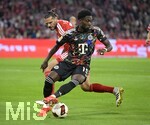 18.09.2026, Fussball Bundesliga 2026/2027, 4.Spieltag, FC Bayern München - 1.FC Union Berlin, in der Allianz-Arena München,   Alphonso Davies (FC Bayern München) trickst



