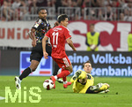 18.09.2026, Fussball Bundesliga 2026/2027, 4.Spieltag, FC Bayern München - 1.FC Union Berlin, in der Allianz-Arena München,   Woo-yeong Jeong (Union Berlin) scheitert an Torwart Manuel Neuer (FC Bayern München) 


