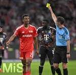 18.09.2026, Fussball Bundesliga 2026/2027, 4.Spieltag, FC Bayern München - 1.FC Union Berlin, in der Allianz-Arena München,   Felix Uduokhai (Union Berlin) kassiert die gelbe Karte


