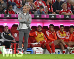 18.09.2026, Fussball Bundesliga 2026/2027, 4.Spieltag, FC Bayern München - 1.FC Union Berlin, in der Allianz-Arena München,   Trainer Mauro Lustrinelli (Union Berlin) nachdenklich.


