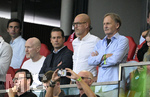 19.09.2026, Fussball 1. Bundesliga 2026/2027, 4.Spieltag, VfB Stuttgart - Borussia Dortmund, in der MHP-Arena Stuttgart, v.l. Matthias Samer , Geschäftsführer Sport Lars Ricken, Geschäftsführer Carsten Cramer und Geschäftsführer Hans-Joachim Watzke (alle, Borussia Dortmund) 
 

