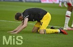 19.09.2026, Fussball 1. Bundesliga 2026/2027, 4.Spieltag, VfB Stuttgart - Borussia Dortmund, in der MHP-Arena Stuttgart, Maximilian Beier (Borussia Dortmund) am Boden.
 

