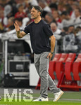 19.09.2026, Fussball 1. Bundesliga 2026/2027, 4.Spieltag, VfB Stuttgart - Borussia Dortmund, in der MHP-Arena Stuttgart, Trainer Niko Kovac (Borussia Dortmund) gestikuliert
 

