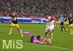 19.09.2026, Fussball 1. Bundesliga 2026/2027, 4.Spieltag, VfB Stuttgart - Borussia Dortmund, in der MHP-Arena Stuttgart,Torwart Gregor Kobel (Borussia Dortmund) gegen Josha Vagnoman (Stuttgart) 
 

