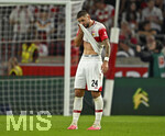 19.09.2026, Fussball 1. Bundesliga 2026/2027, 4.Spieltag, VfB Stuttgart - Borussia Dortmund, in der MHP-Arena Stuttgart,  Jeff Chabot (Stuttgart) unzufrieden
 

