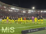 19.09.2026, Fussball 1. Bundesliga 2026/2027, 4.Spieltag, VfB Stuttgart - Borussia Dortmund, in der MHP-Arena Stuttgart, Die Spieler stehen in einer Reihe
 

