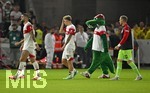19.09.2026, Fussball 1. Bundesliga 2026/2027, 4.Spieltag, VfB Stuttgart - Borussia Dortmund, in der MHP-Arena Stuttgart, Die Stuttgarter Spieler lassen die Köpfe hängen.
 

