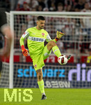 19.09.2026, Fussball 1. Bundesliga 2026/2027, 4.Spieltag, VfB Stuttgart - Borussia Dortmund, in der MHP-Arena Stuttgart, Torwart Fabian Bredlow (Stuttgart) am Ball 