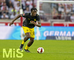 19.09.2026, Fussball 1. Bundesliga 2026/2027, 4.Spieltag, VfB Stuttgart - Borussia Dortmund, in der MHP-Arena Stuttgart, Joane Gadou (Borussia Dortmund) am Ball 