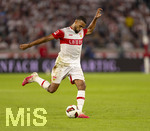 19.09.2026, Fussball 1. Bundesliga 2026/2027, 4.Spieltag, VfB Stuttgart - Borussia Dortmund, in der MHP-Arena Stuttgart, Josha Vagnoman (Stuttgart) am Ball 