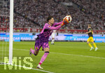 19.09.2026, Fussball 1. Bundesliga 2026/2027, 4.Spieltag, VfB Stuttgart - Borussia Dortmund, in der MHP-Arena Stuttgart, Torwart Gregor Kobel (Borussia Dortmund) hat den Ball.