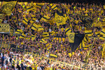 19.09.2026, Fussball 1. Bundesliga 2026/2027, 4.Spieltag, VfB Stuttgart - Borussia Dortmund, in der MHP-Arena Stuttgart, Fans Dortmund schwenken ihre Fahnen 