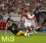 19.09.2026, Fussball 1. Bundesliga 2026/2027, 4.Spieltag, VfB Stuttgart - Borussia Dortmund, in der MHP-Arena Stuttgart, v.li: Daniel Svensson (Borussia Dortmund), Jamie Leweling (Stuttgart) 