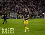 19.09.2026, Fussball 1. Bundesliga 2026/2027, 4.Spieltag, VfB Stuttgart - Borussia Dortmund, in der MHP-Arena Stuttgart, Schlussjubel, Nico Schlotterbeck (Borussia Dortmund) 