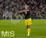 19.09.2026, Fussball 1. Bundesliga 2026/2027, 4.Spieltag, VfB Stuttgart - Borussia Dortmund, in der MHP-Arena Stuttgart, Schlussjubel, Nico Schlotterbeck (Borussia Dortmund) 